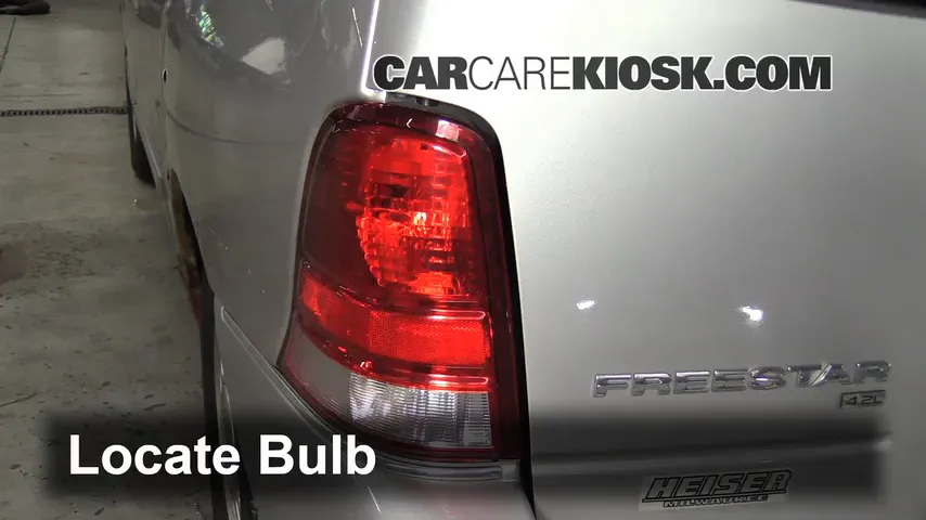 2004 Ford Freestar SEL 4.2L V6 Éclairage